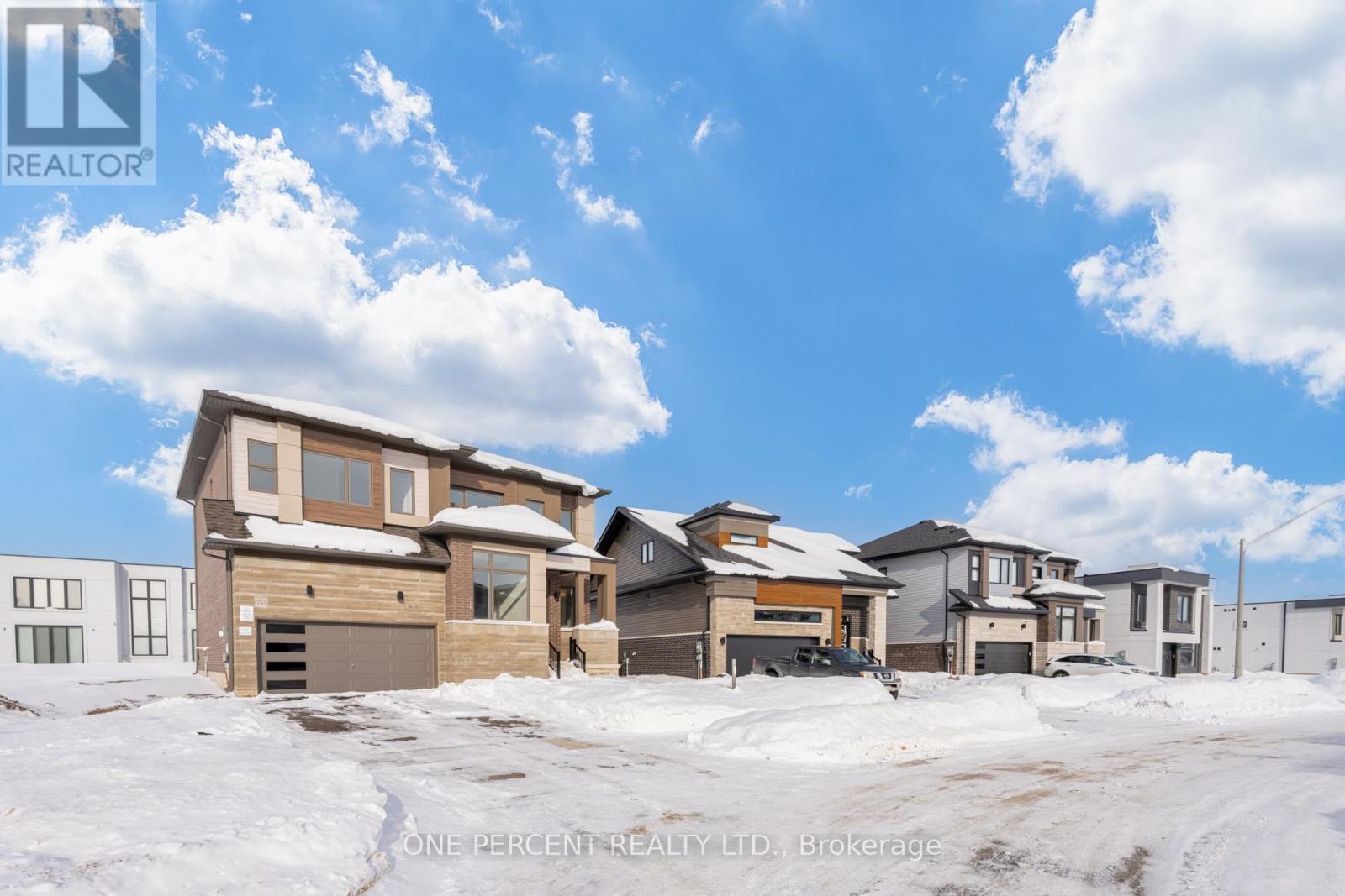 Property at 3769 SUNBANK CRESCENT image 2