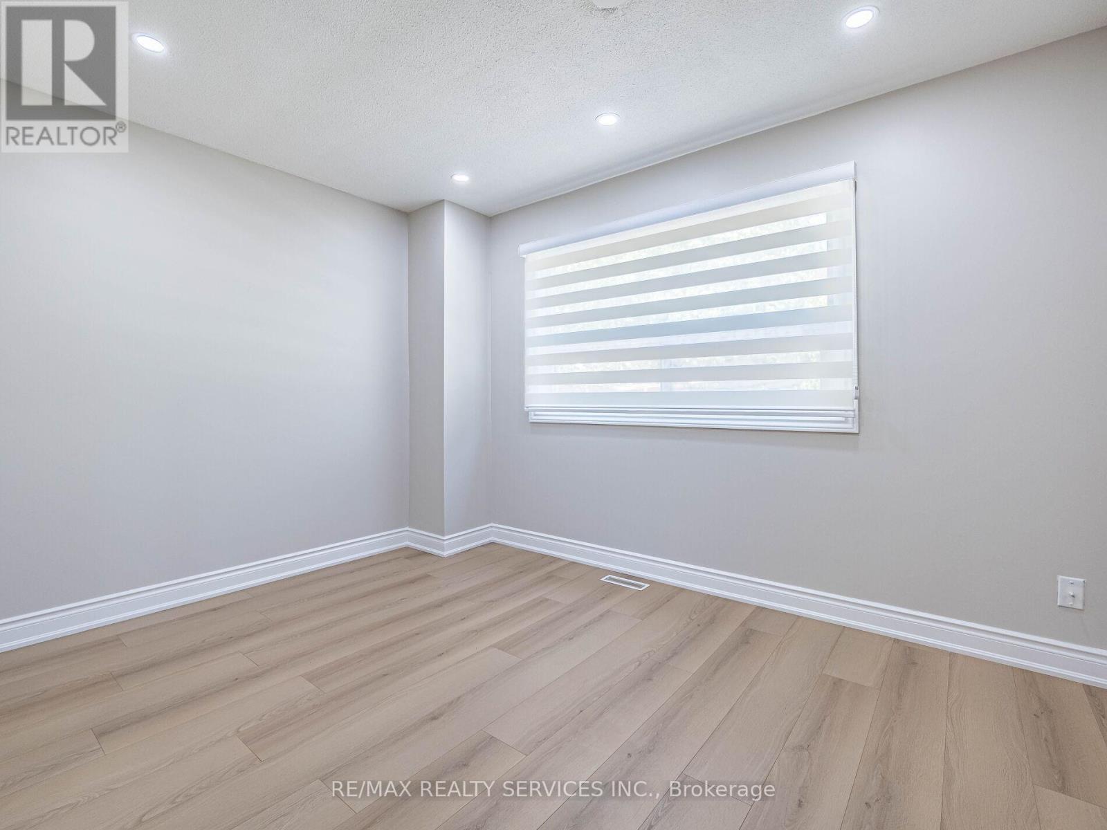 32 Madoc Drive, Brampton, Ontario  L6V 1Z9 - Photo 23 - W12156637