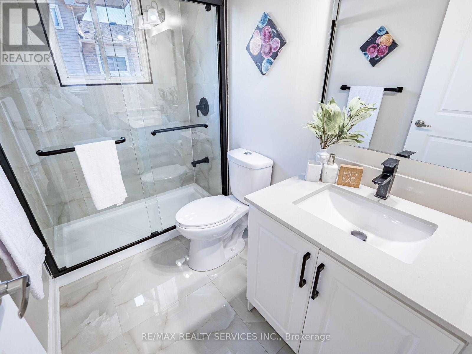32 Madoc Drive, Brampton, Ontario  L6V 1Z9 - Photo 27 - W12156637