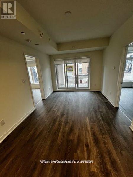 105 - 135 Canon Jackson Drive, Toronto, Ontario  M6M 0C3 - Photo 6 - W12156644