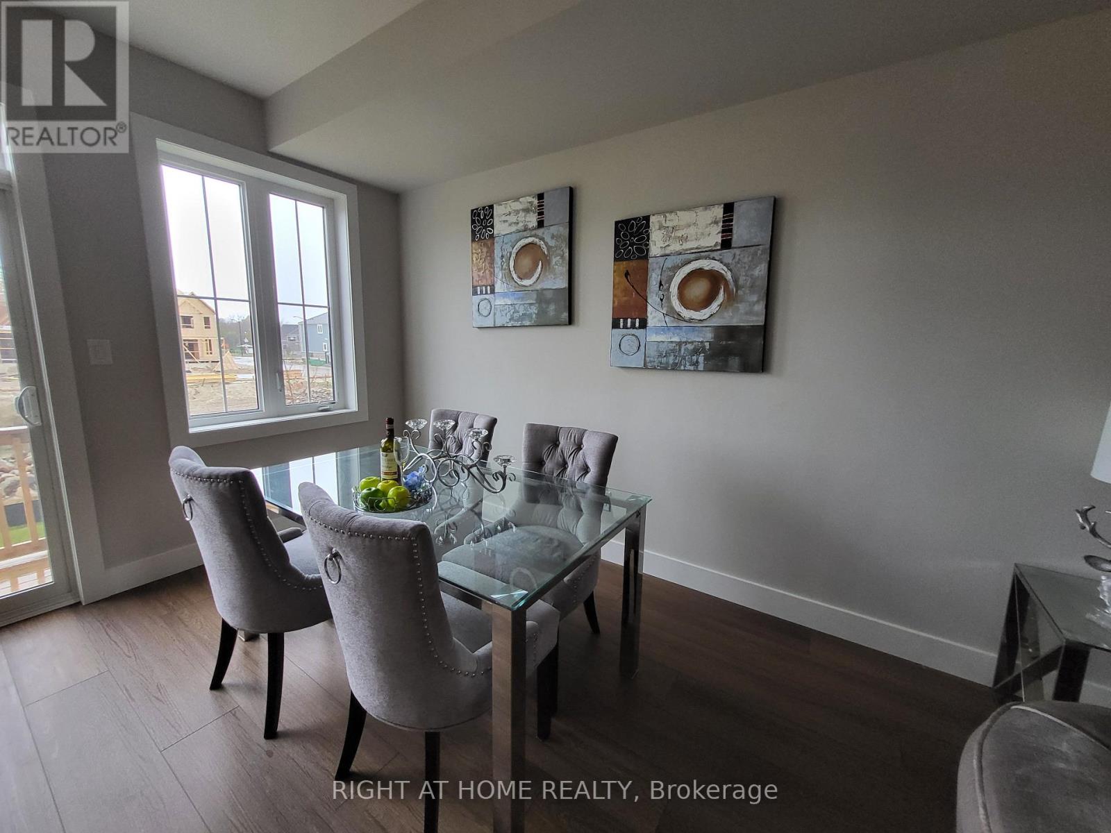 140 Black Willow Crescent, Blue Mountains, Ontario  L9Y 4E4 - Photo 4 - X12156614