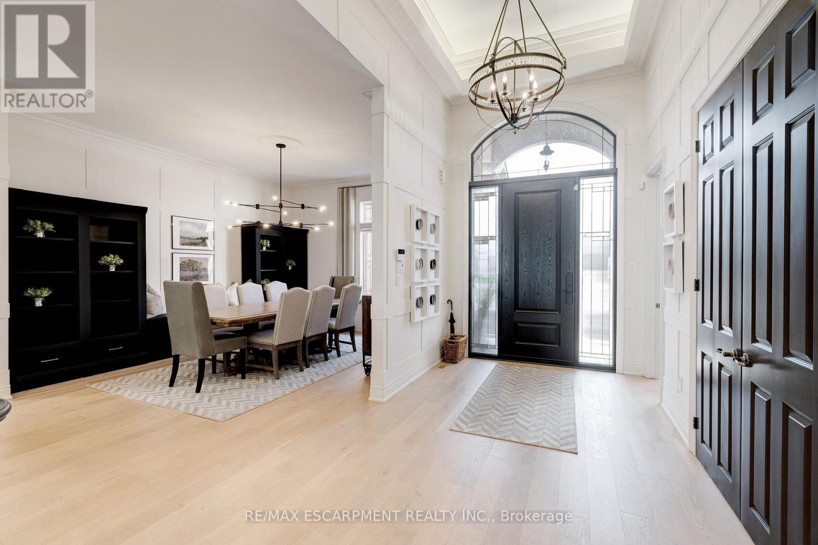 Property at 142 WATERCREST DRIVE image 4