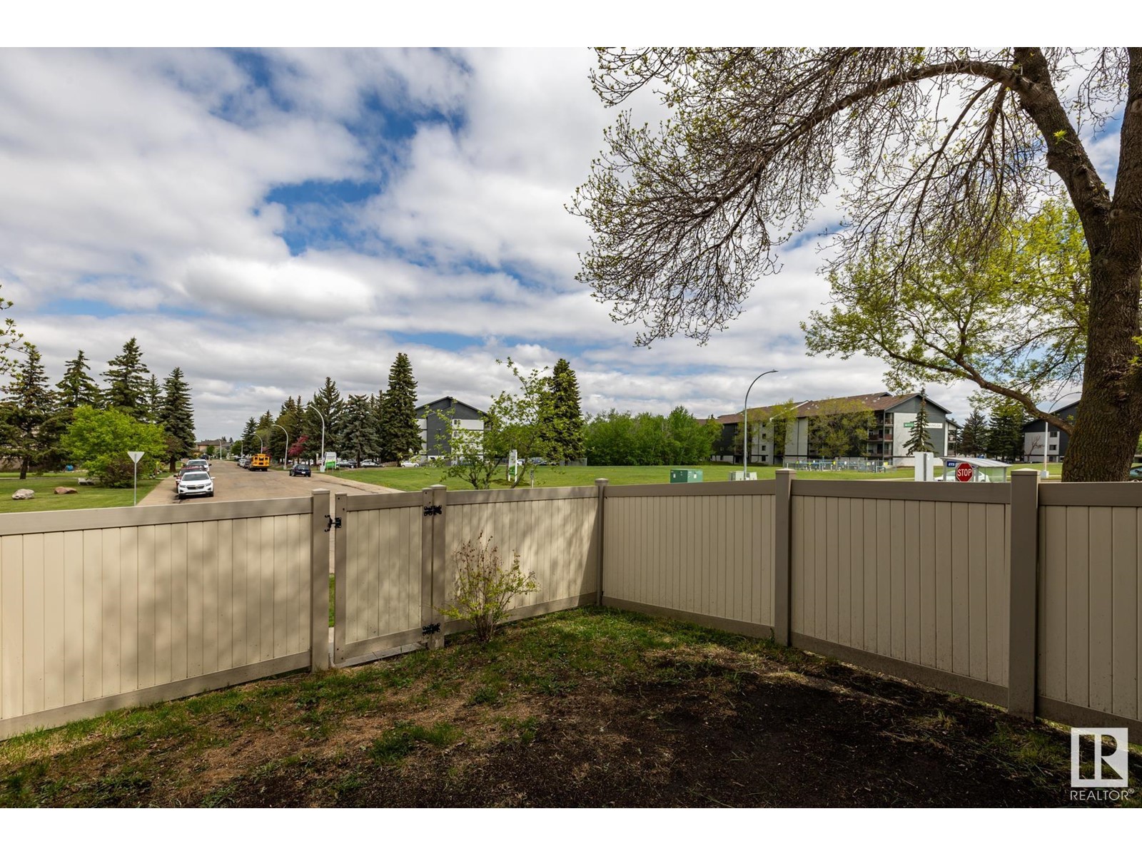 1225 Hooke Rd Nw, Edmonton, Alberta  T5A 4A5 - Photo 31 - E4437197