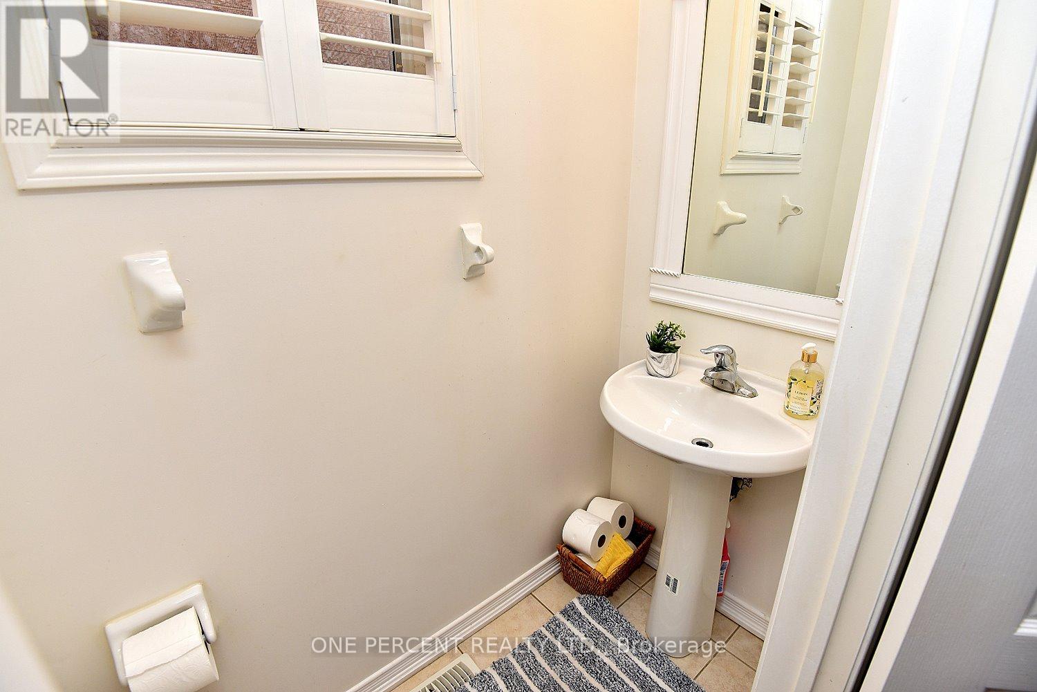 4679 Mcleod Road, Burlington, Ontario  L7M 0K6 - Photo 18 - W12156650