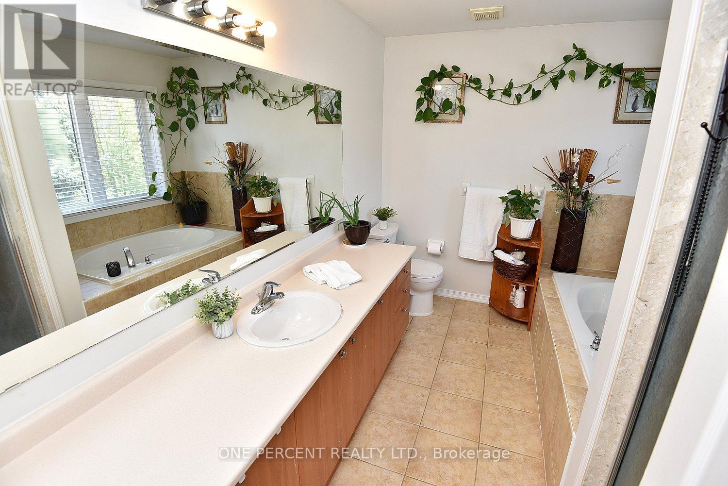 4679 Mcleod Road, Burlington, Ontario  L7M 0K6 - Photo 23 - W12156650