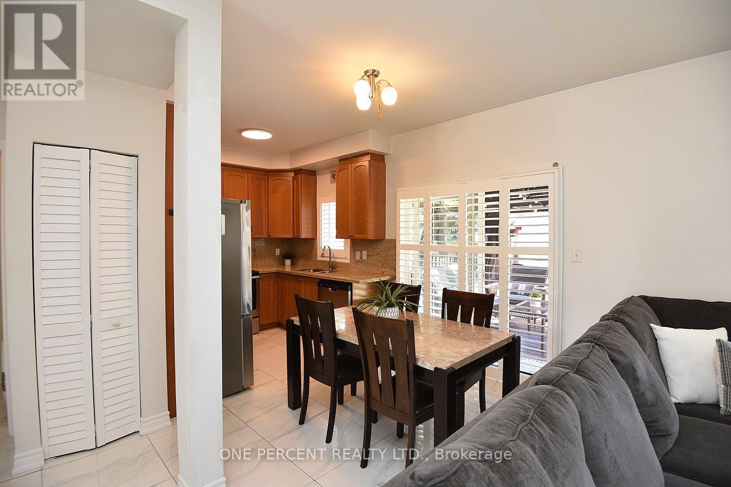 4679 Mcleod Road, Burlington, Ontario  L7M 0K6 - Photo 7 - W12156650
