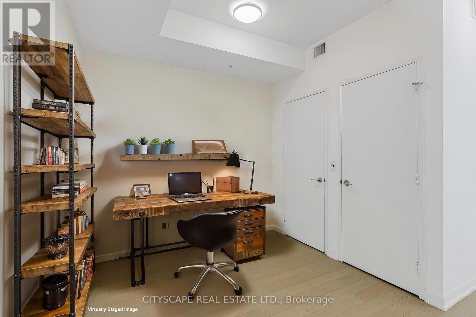 N218 - 120 Bayview Avenue, Toronto, Ontario  M5A 0G4 - Photo 5 - C12130025
