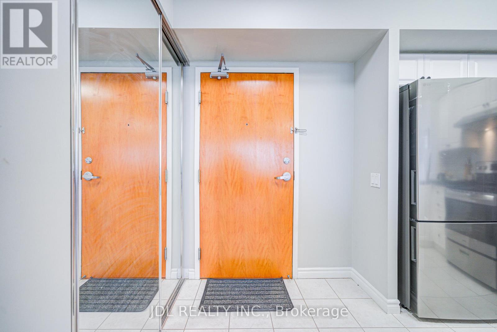 816 - 9017 Leslie Street, Richmond Hill (Beaver Creek Business Park), Ontario  L4B 4R8 - Photo 10 - N12156664