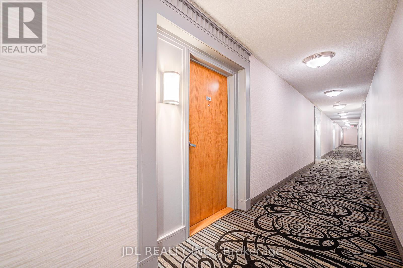 816 - 9017 Leslie Street, Richmond Hill (Beaver Creek Business Park), Ontario  L4B 4R8 - Photo 8 - N12156664