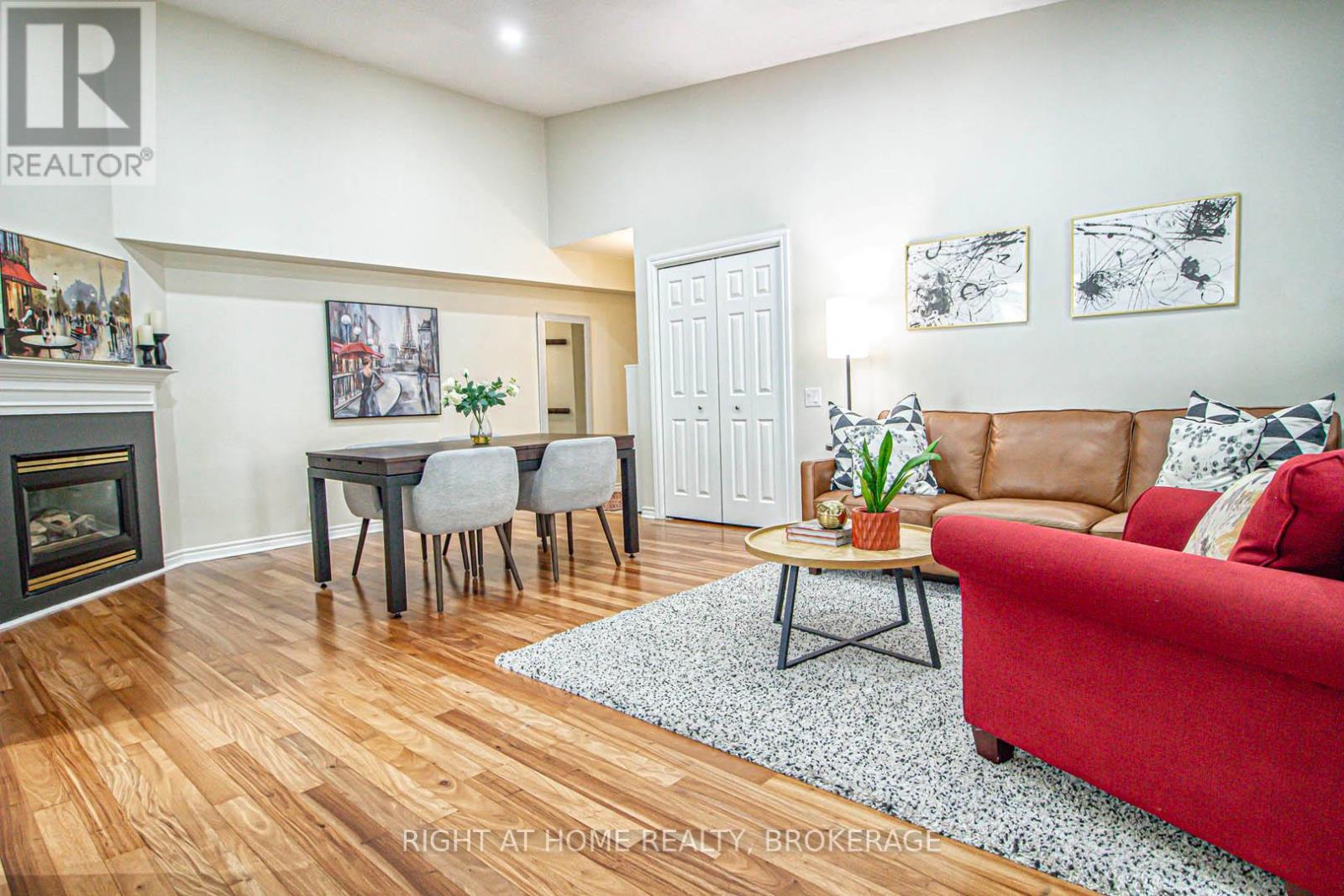 415 - 1451 Walker's Line, Burlington, Ontario  L7M 4P1 - Photo 1 - W12156671