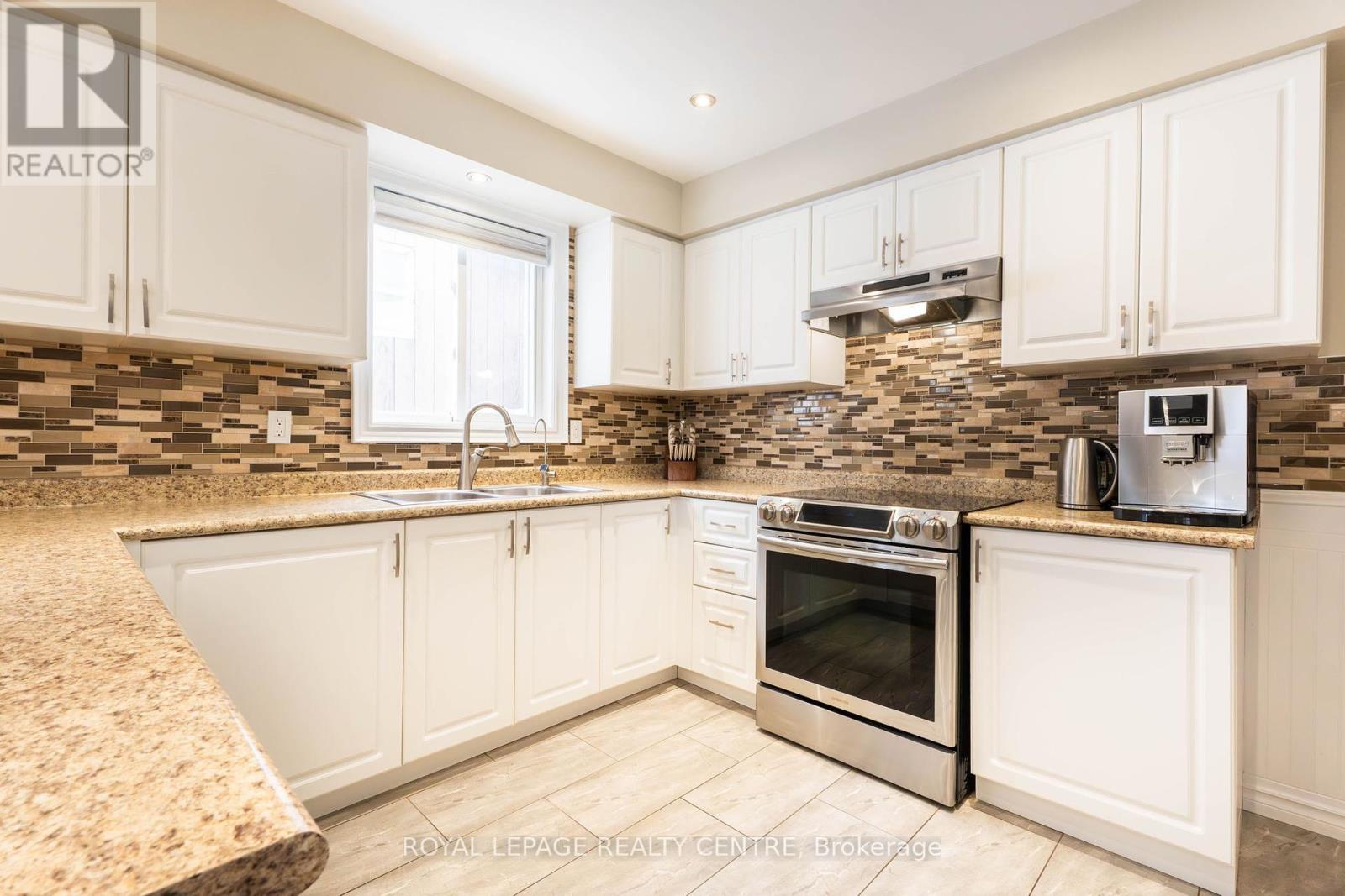 110 Simmons Boulevard, Brampton, Ontario  L6V 3V6 - Photo 10 - W12156674