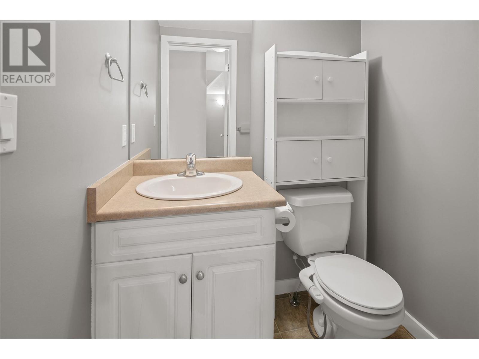 200 BLACK FOREST Trail Unit# 206, Invermere, BC V0A1K2