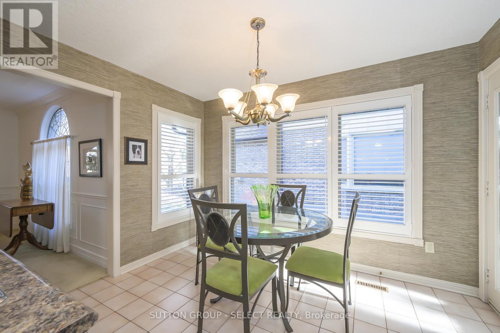 59 Heathdale Court, London South, Ontario  N6K 4B1 - Photo 13 - X12093730