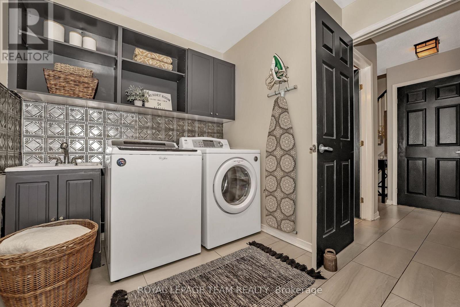 6891 Twin Lakes Avenue, Ottawa, Ontario  K4P 1P1 - Photo 14 - X12156681