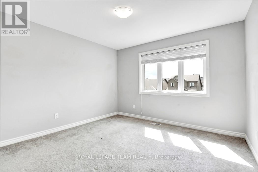 695 Parade Drive, Ottawa, Ontario  K2S 0Z3 - Photo 24 - X12156690