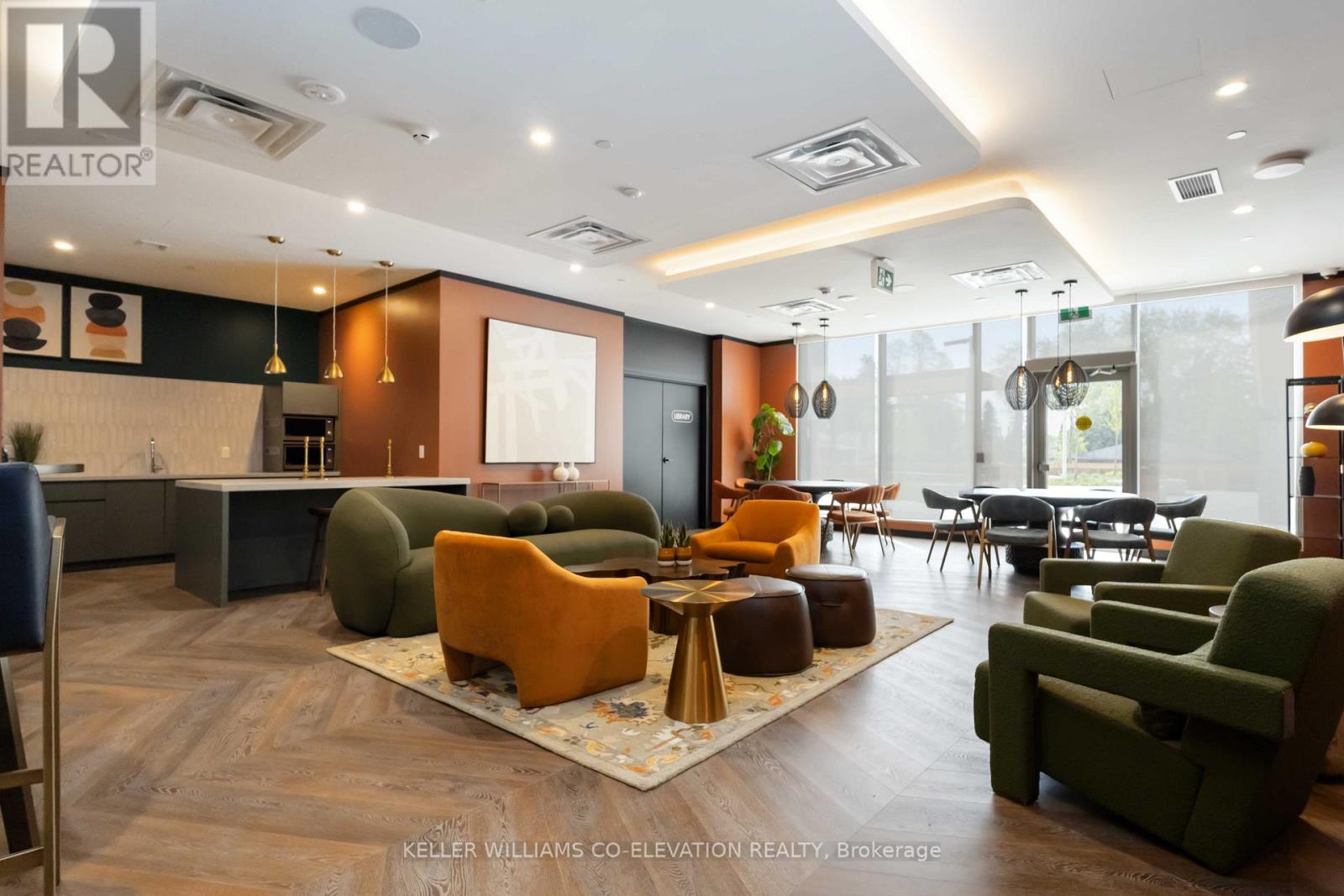818 - 689 The Queensway, Toronto, Ontario  M8Y 1L1 - Photo 24 - W12144968