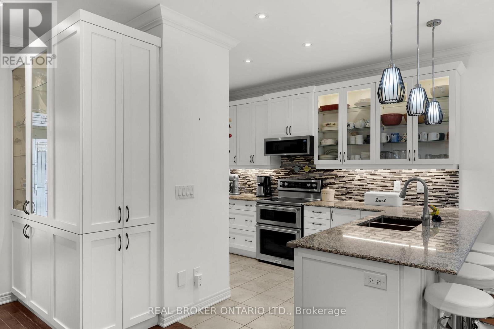 3305 Summerhill Way, Severn, Ontario  L3V 0E1 - Photo 6 - E12040083