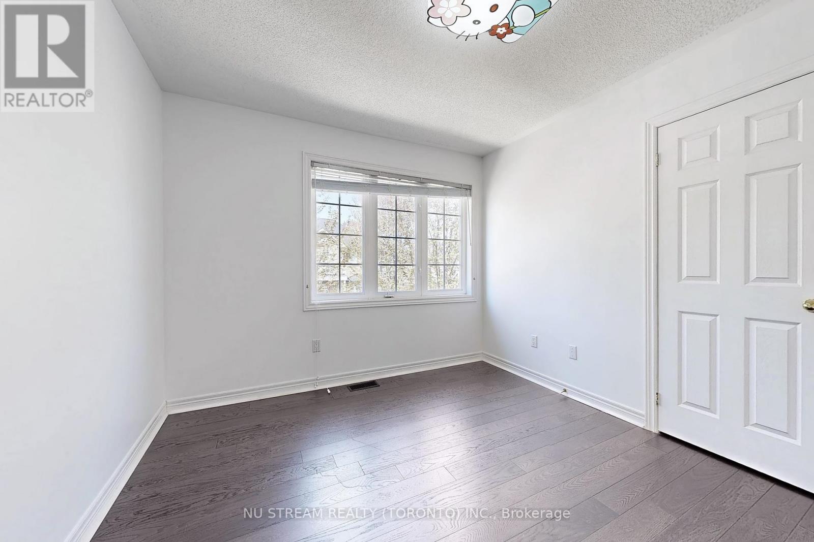 112 Gable Avenue, Markham, Ontario  L6C 2W3 - Photo 37 - N12139022