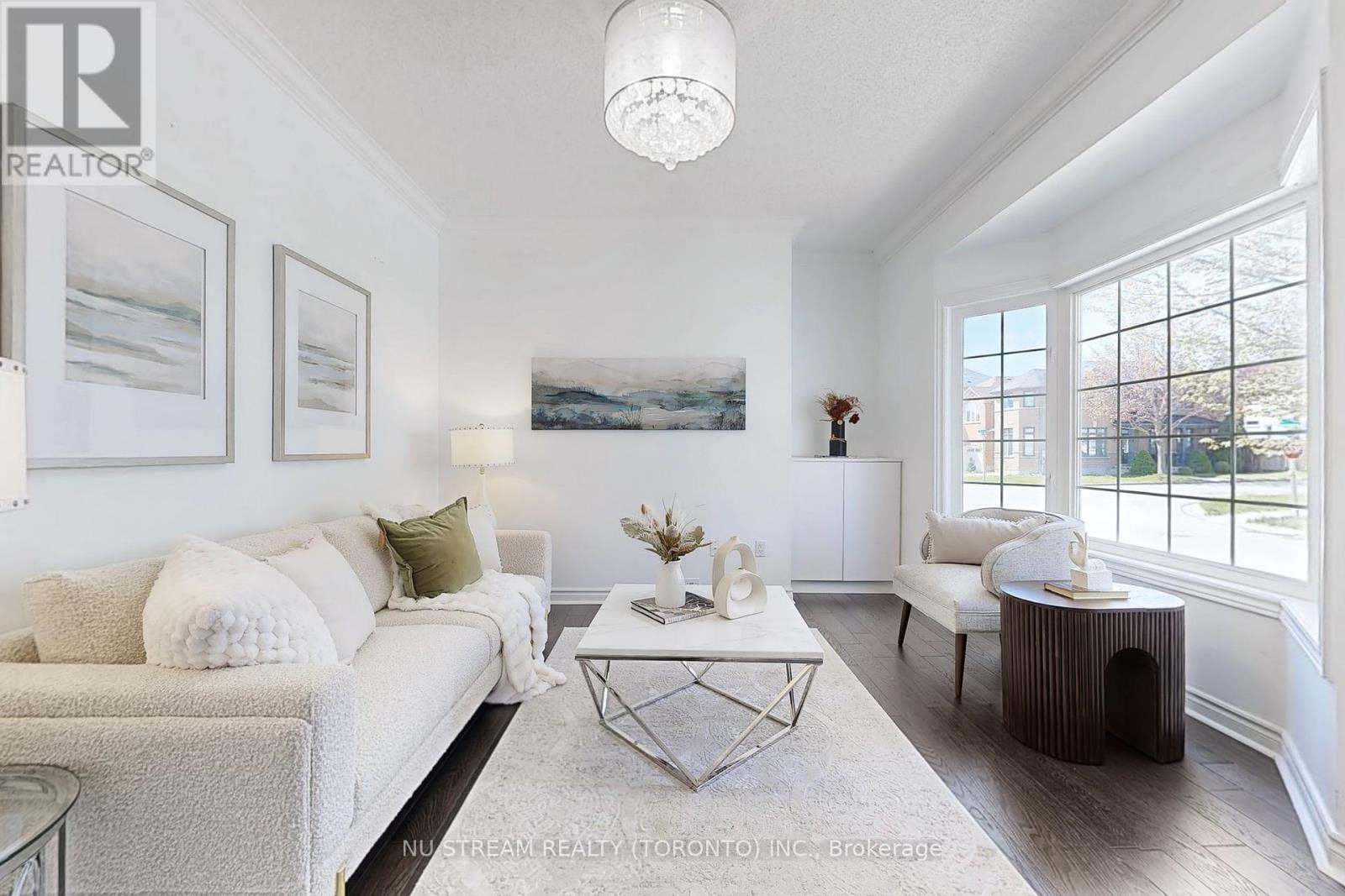 112 Gable Avenue, Markham (Berczy), Ontario  L6C 2W3 - Photo 6 - N12139022