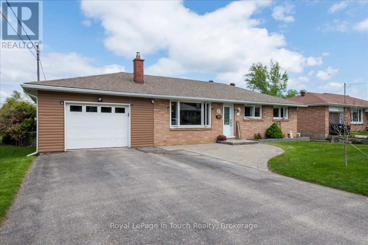 296 John Street, Midland, Ontario  L4R 2J5 - Photo 2 - S12156697
