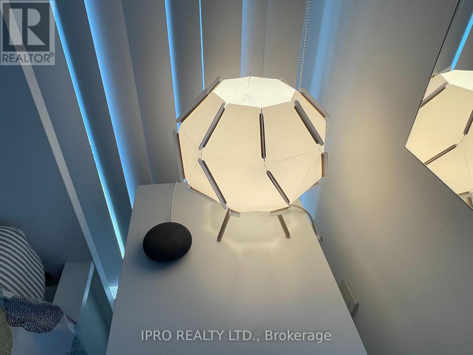 #603 - 126 Simcoe Street, Toronto, Ontario  M5H 4E6 - Photo 13 - C12156699