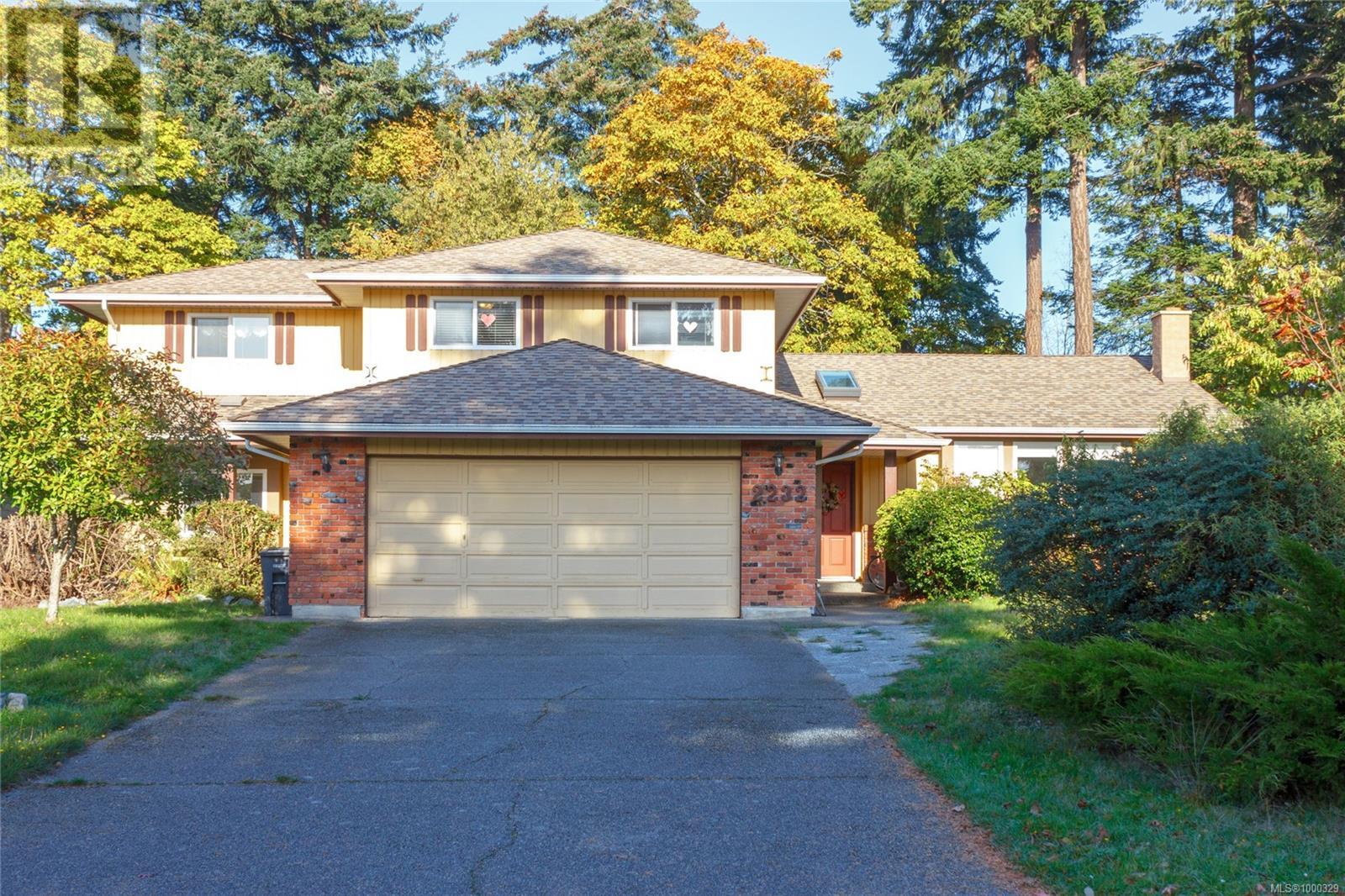 Property at 2232 Lifton Pl image 1