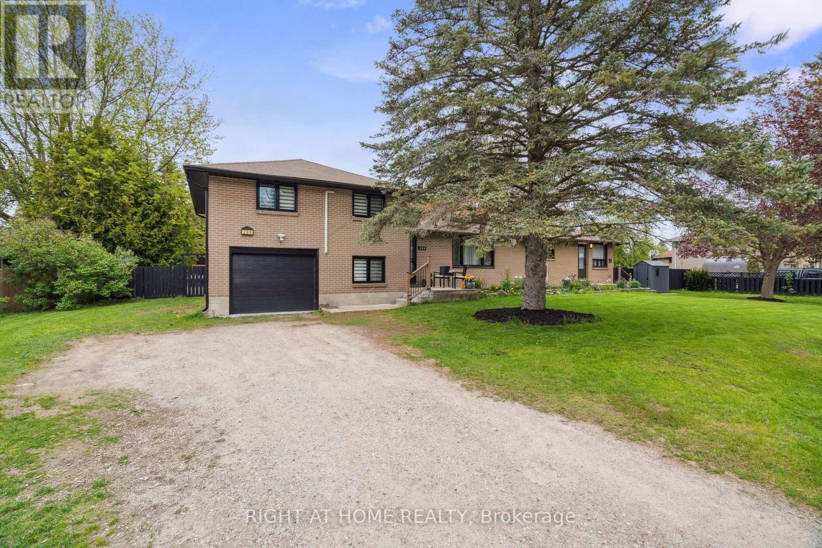 239 Cindy Lane, Essa, Ontario  L0M 1B0 - Photo 2 - N12154290