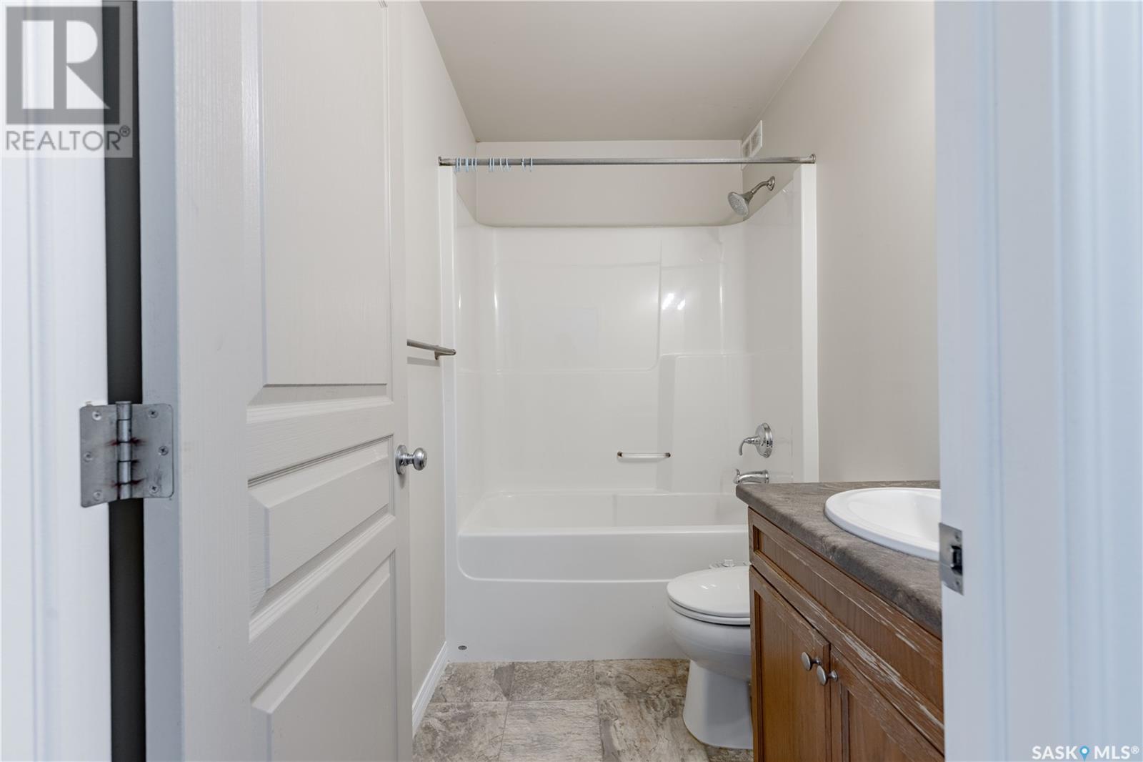 222 Ashworth Crescent, Saskatoon, Saskatchewan  S7T 0E6 - Photo 28 - SK006125