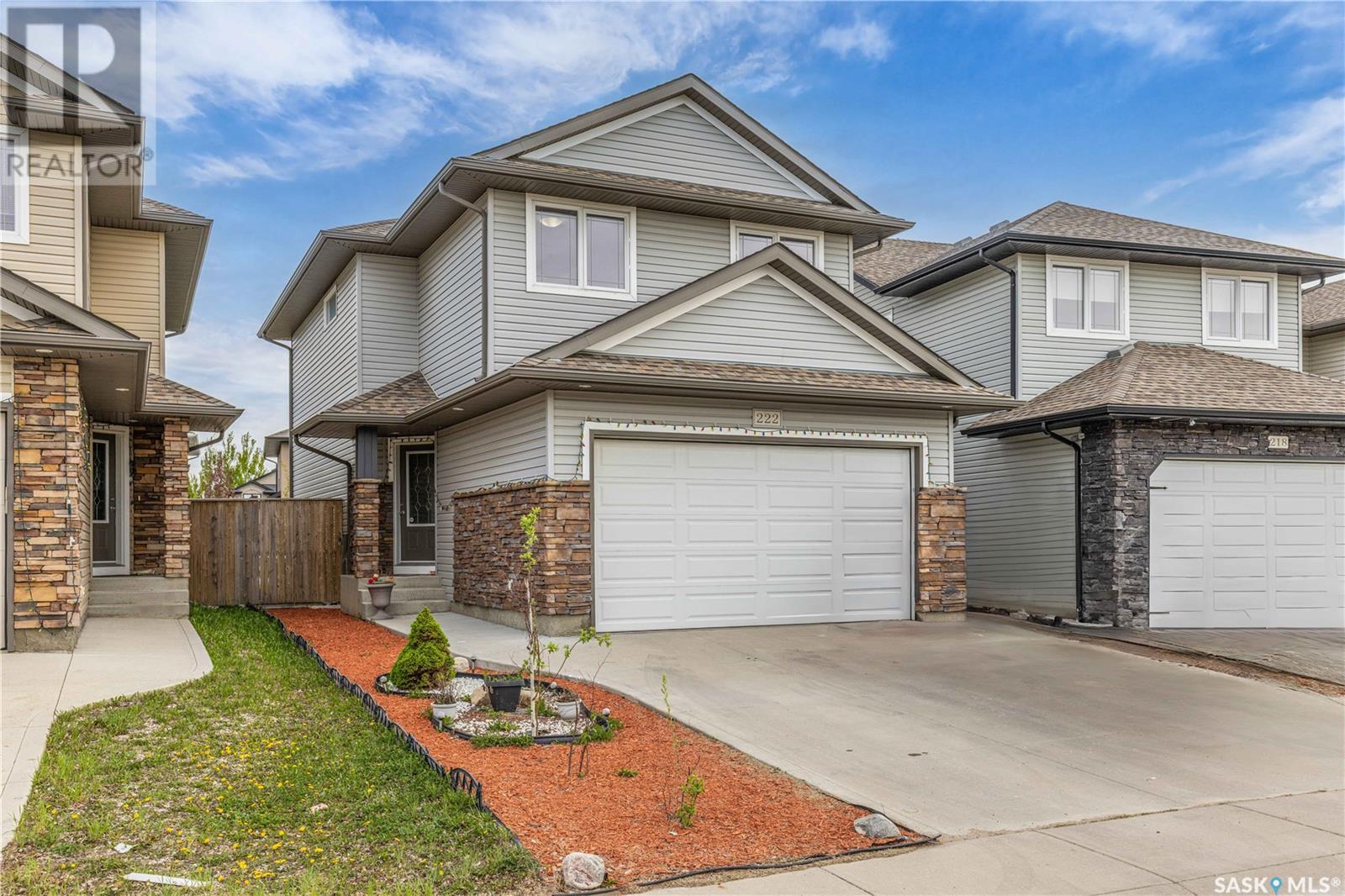 Property at 222 Ashworth CRESCENT image 2