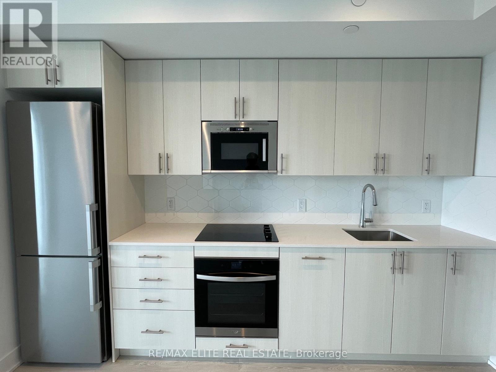 2715 - 2545 Simcoe Street N, Oshawa, Ontario  L1L 0W3 - Photo 2 - E12155805