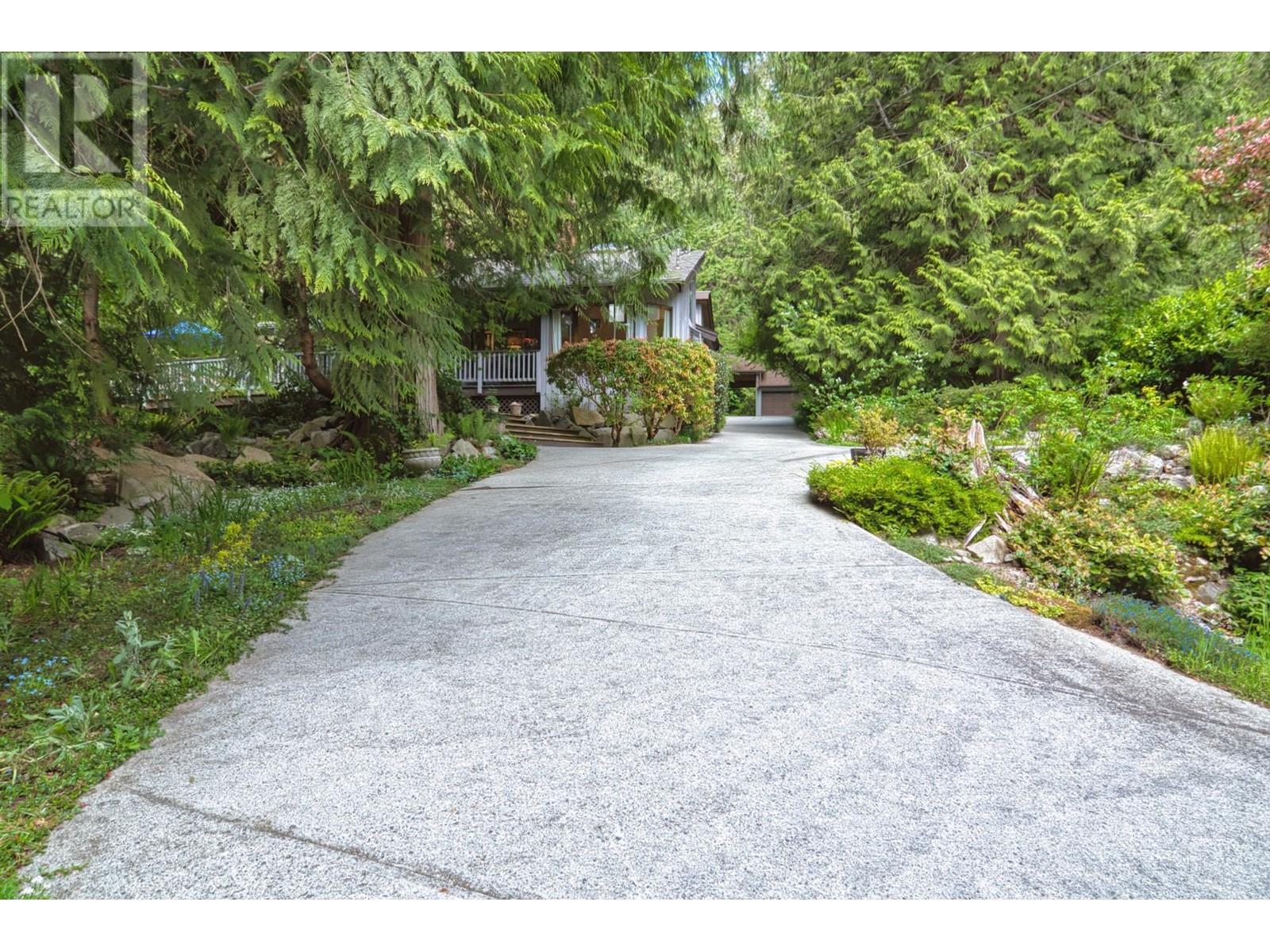 2024 Cassidy Road, Roberts Creek, British Columbia  V0N 2W5 - Photo 3 - R3004051