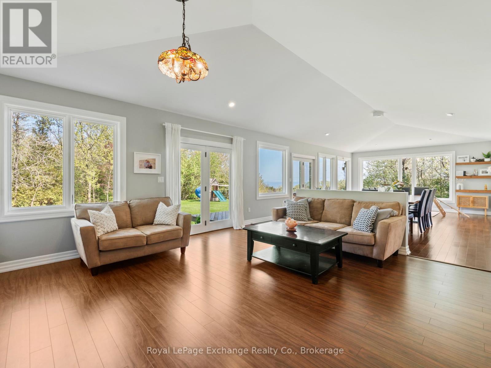 820 Lake Range Drive, Huron-Kinloss, Ontario  N2Z 0B3 - Photo 11 - X12156710