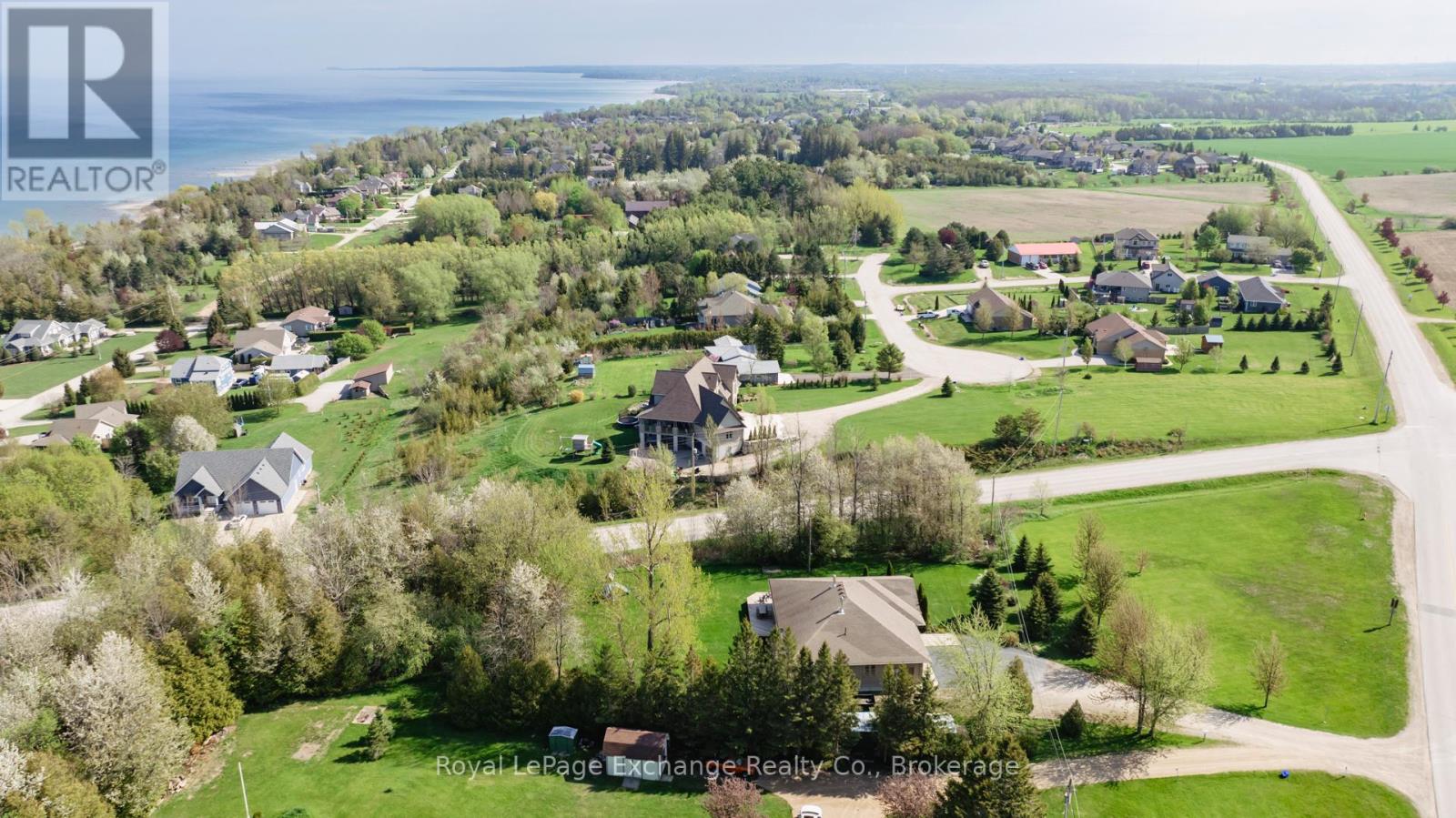 820 Lake Range Drive, Huron-Kinloss, Ontario  N2Z 0B3 - Photo 47 - X12156710