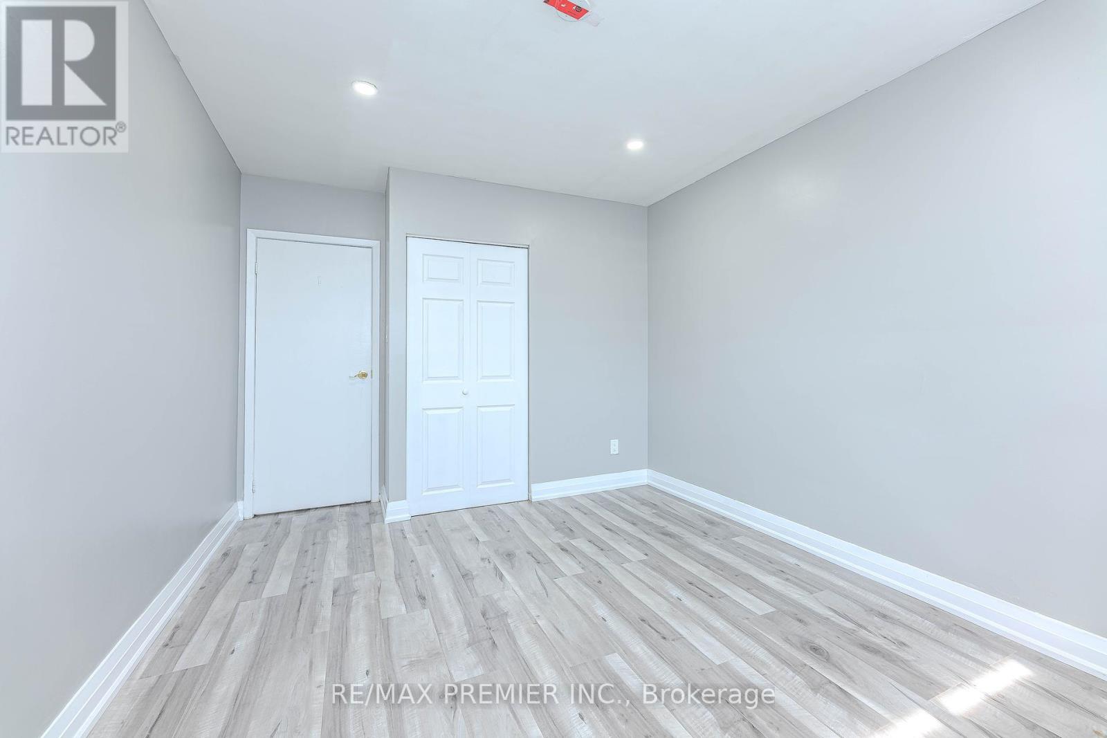 65 Elnathan Crescent, Toronto, Ontario  M9L 2G2 - Photo 24 - W12156707
