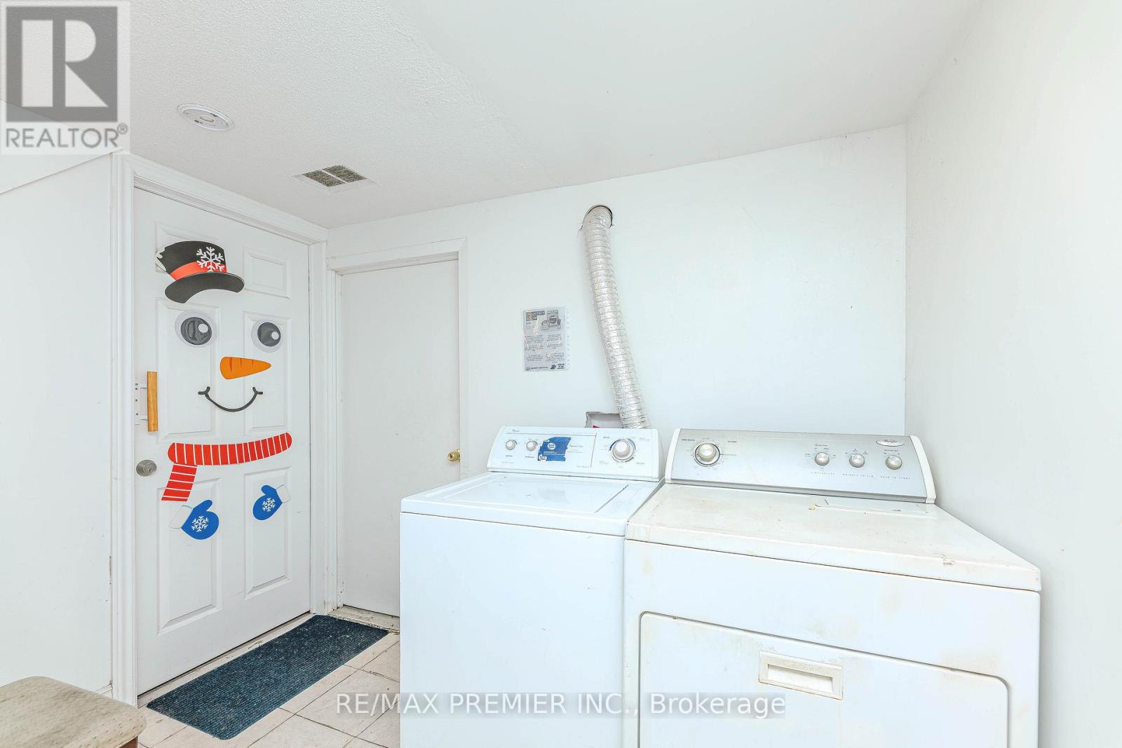 65 Elnathan Crescent, Toronto, Ontario  M9L 2G2 - Photo 28 - W12156707