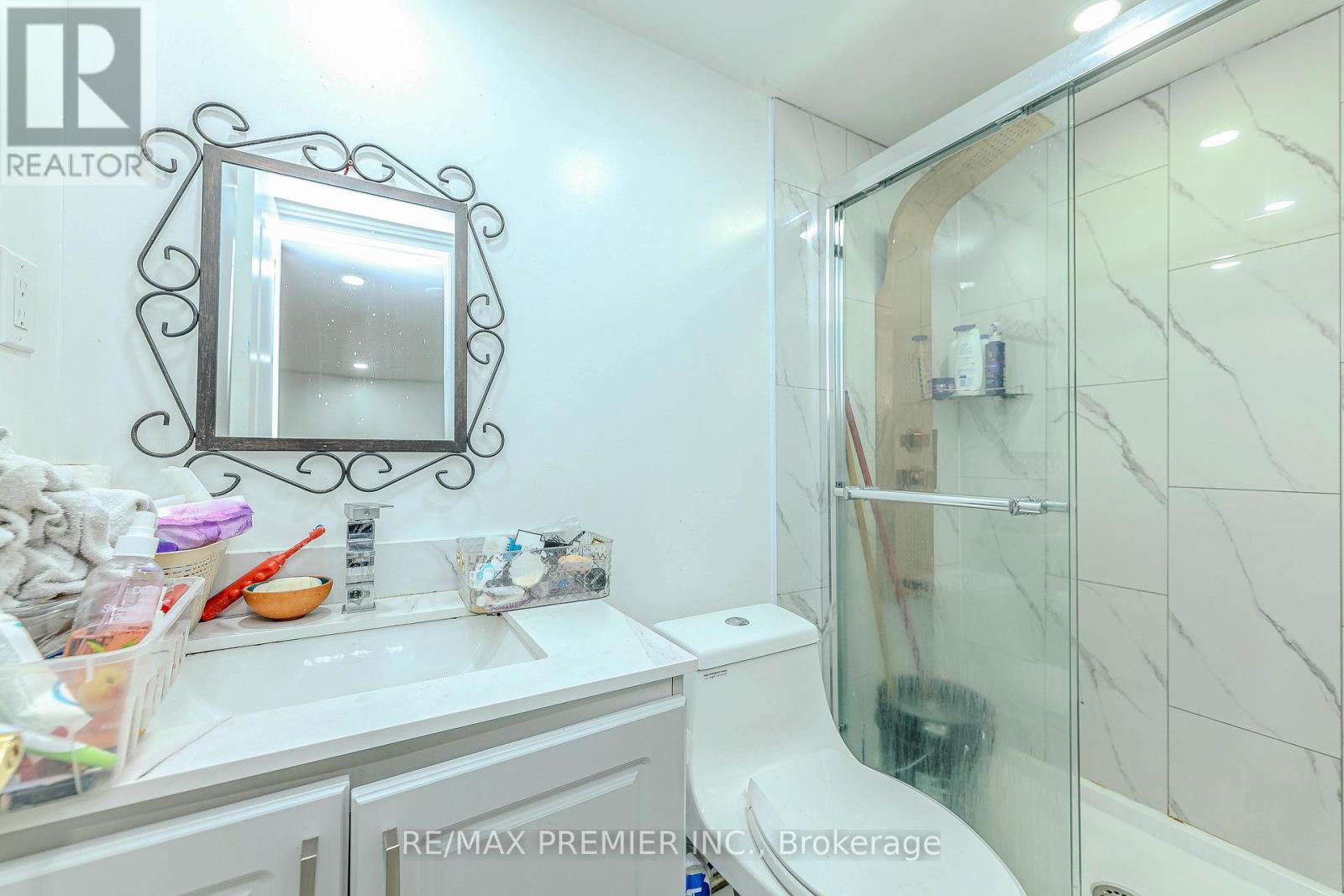 65 Elnathan Crescent, Toronto, Ontario  M9L 2G2 - Photo 30 - W12156707