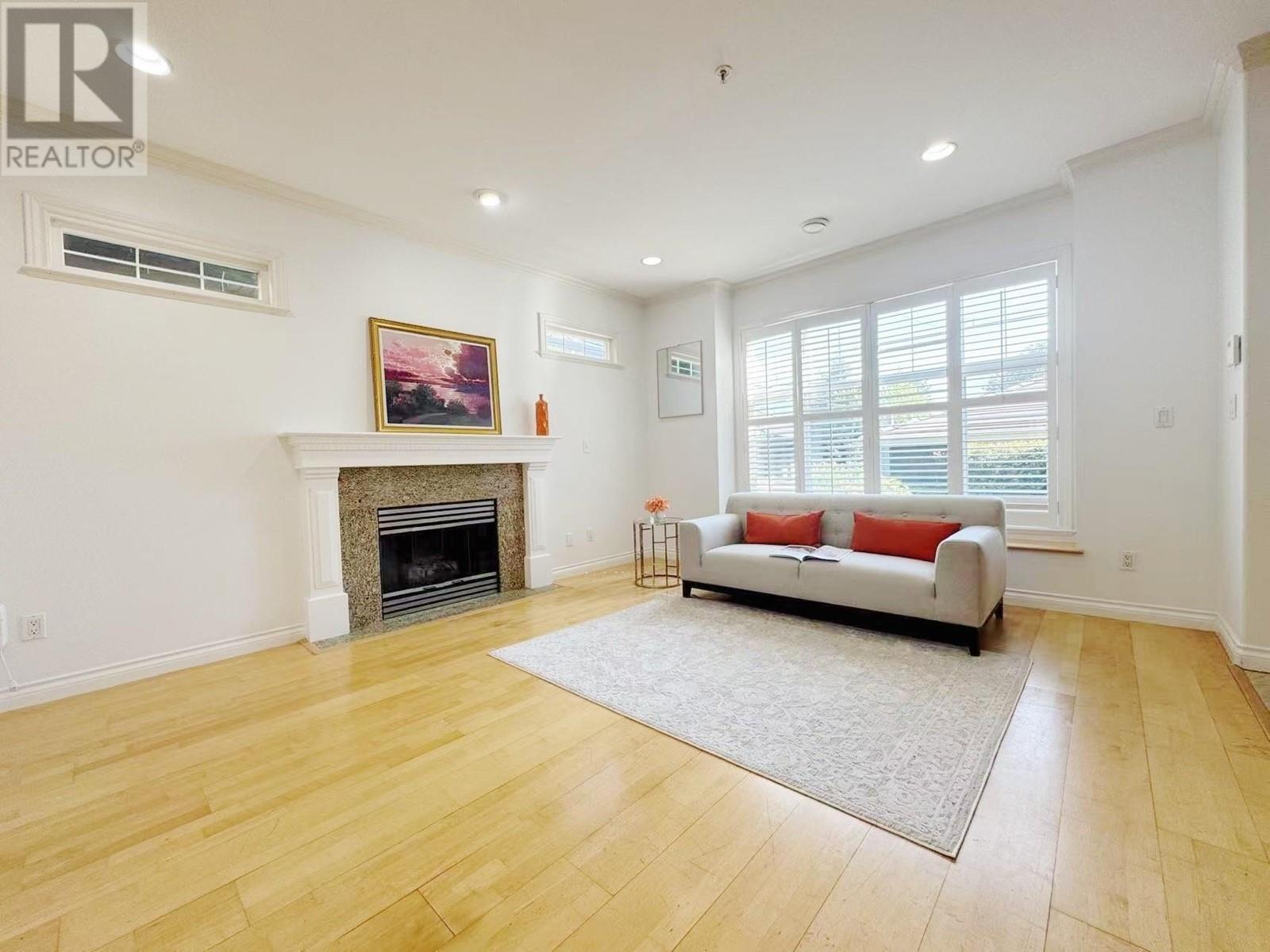 Listing Picture 16 of 40 : 2818 W 19TH AVENUE, Vancouver / 溫哥華 - 魯藝地產 Yvonne Lu Group - MLS Medallion Club Member