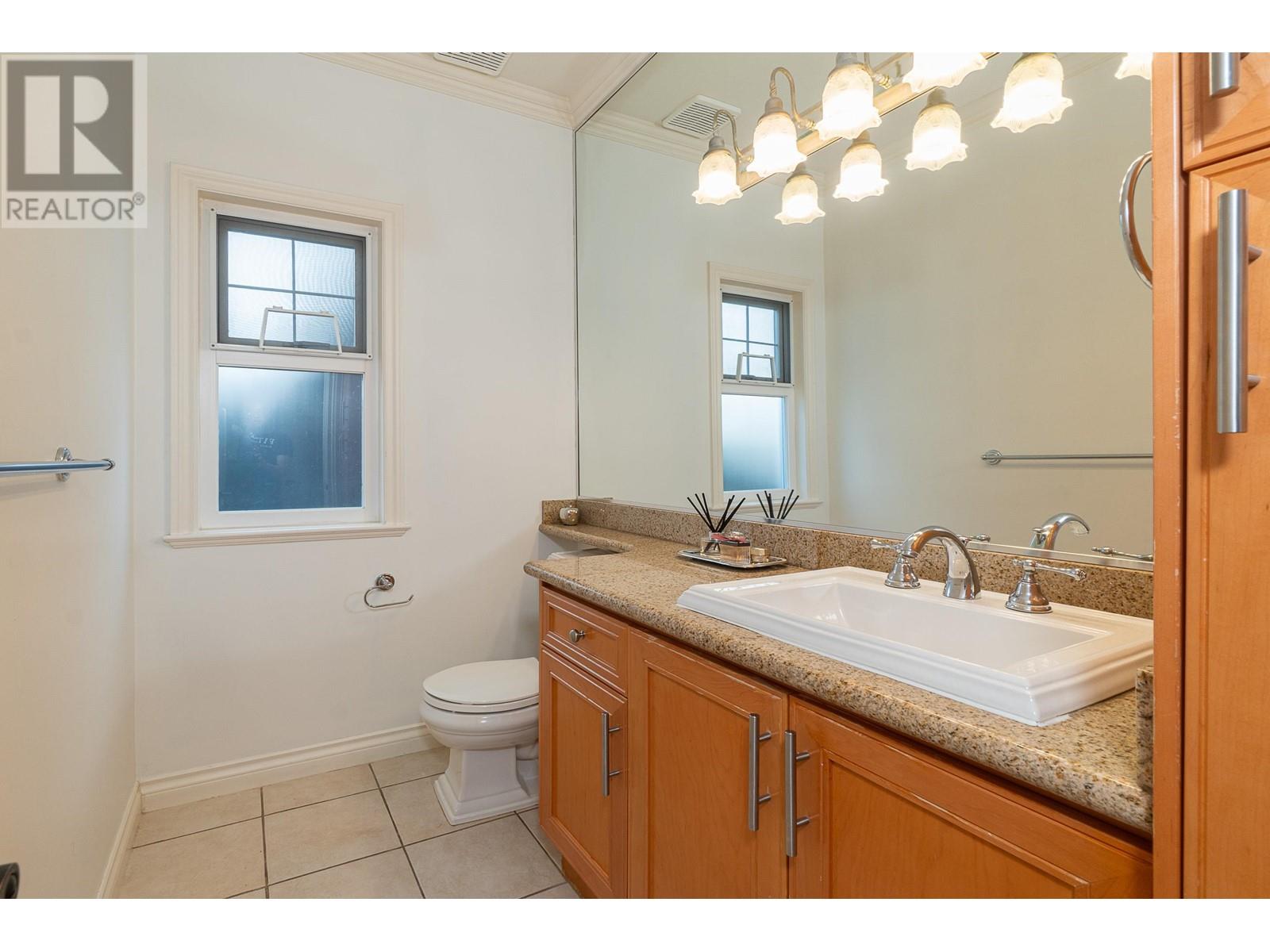 Listing Picture 18 of 40 : 2818 W 19TH AVENUE, Vancouver / 溫哥華 - 魯藝地產 Yvonne Lu Group - MLS Medallion Club Member