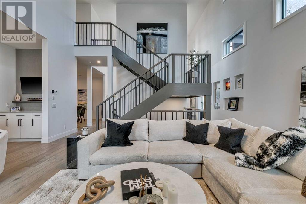 110 Lissington Drive Sw, Calgary, Alberta  T3E 5E3 - Photo 14 - A2216231