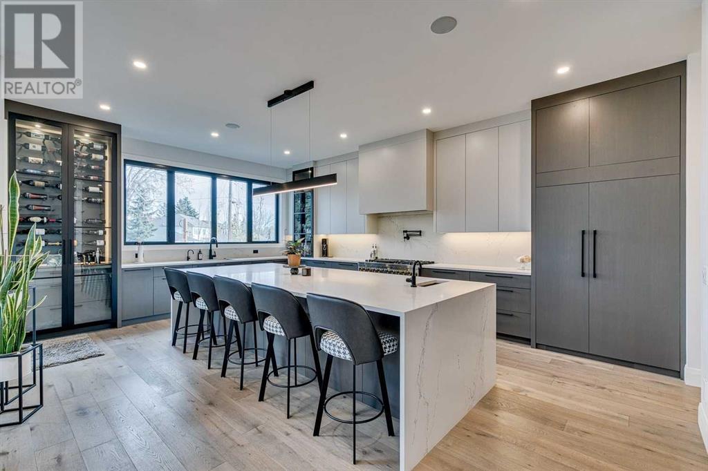 110 Lissington Drive Sw, Calgary, Alberta  T3E 5E3 - Photo 6 - A2216231