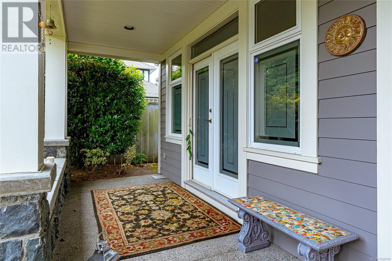 Property at 817 Rogers Ave image 1