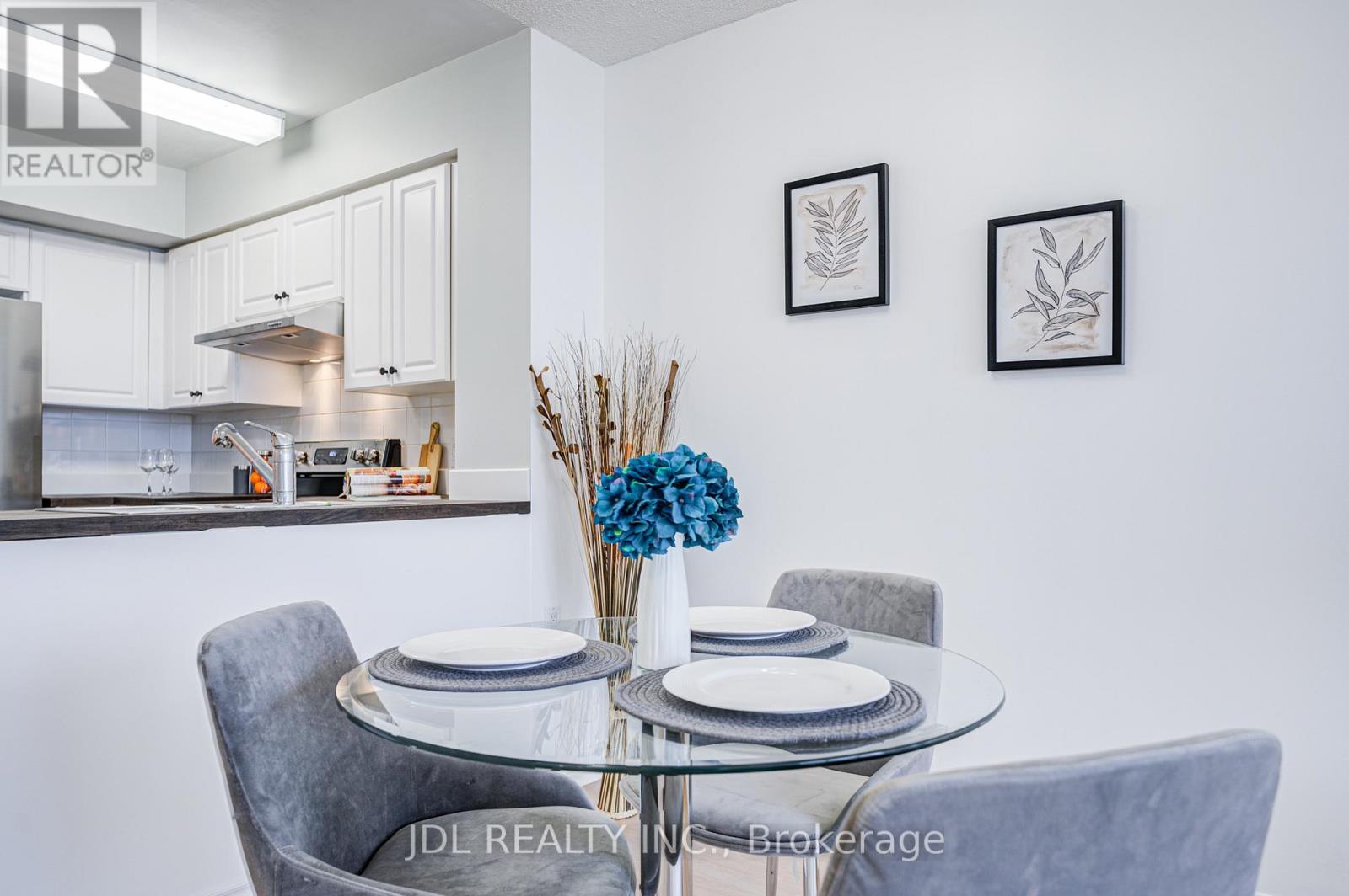816 - 9017 Leslie Street, Richmond Hill, Ontario  L4B 4R8 - Photo 25 - N12156664