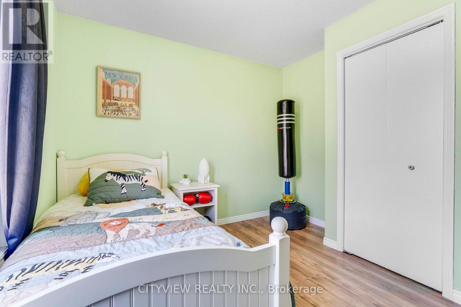 Caledonia - 197 Morrison Drive, Haldimand, Ontario  N3W 1A8 - Photo 15 - X12156720