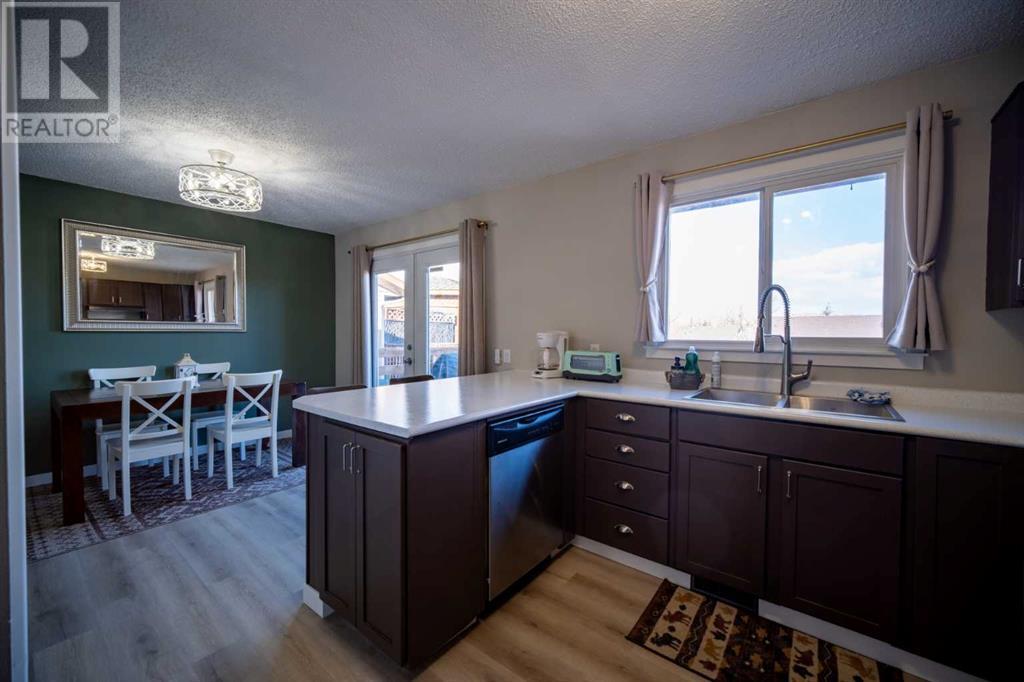 99 Glenhill Drive, Cochrane, Alberta  T4C 1H2 - Photo 3 - A2204944