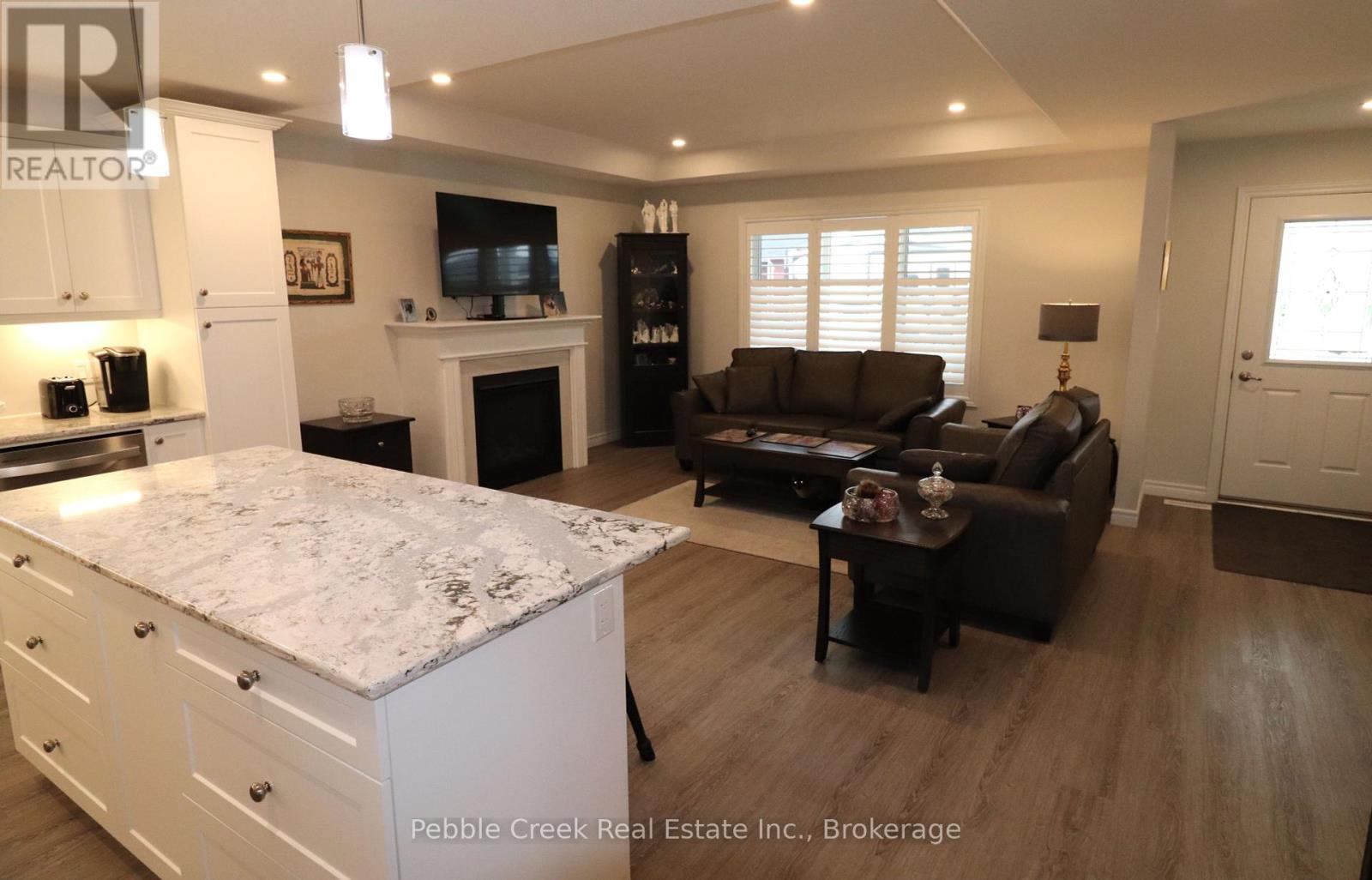 112 Huron Heights Drive, Ashfield-Colborne-Wawanosh, Ontario  N7A 0C1 - Photo 10 - X12156734