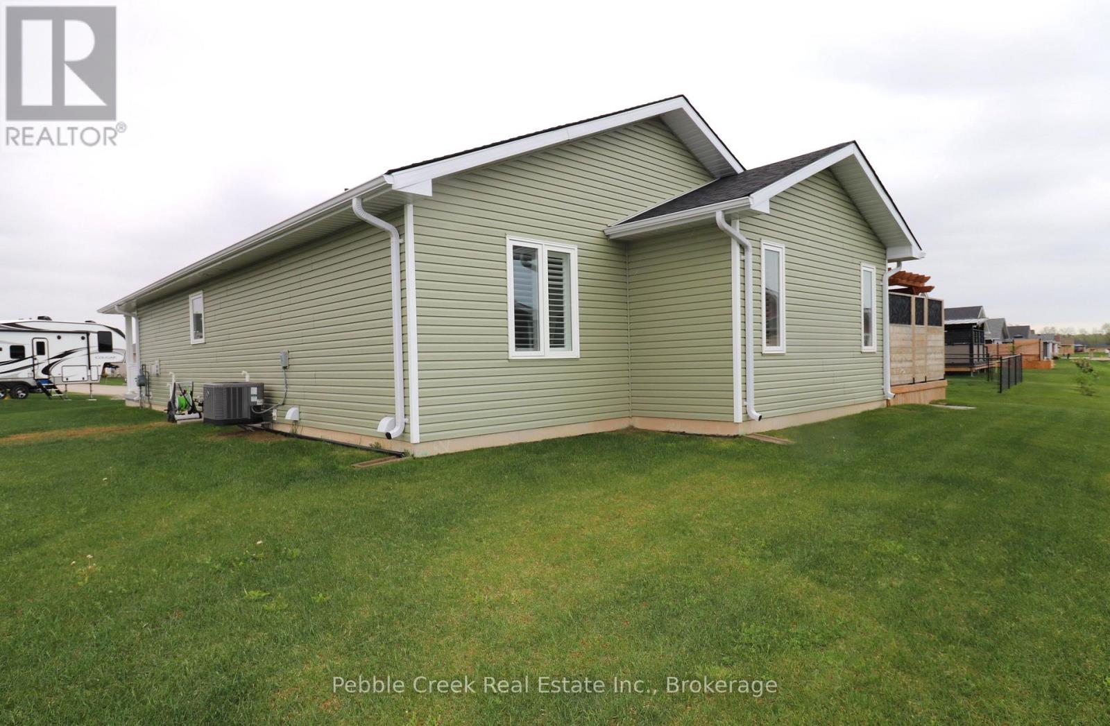 112 Huron Heights Drive, Ashfield-Colborne-Wawanosh, Ontario  N7A 0C1 - Photo 33 - X12156734