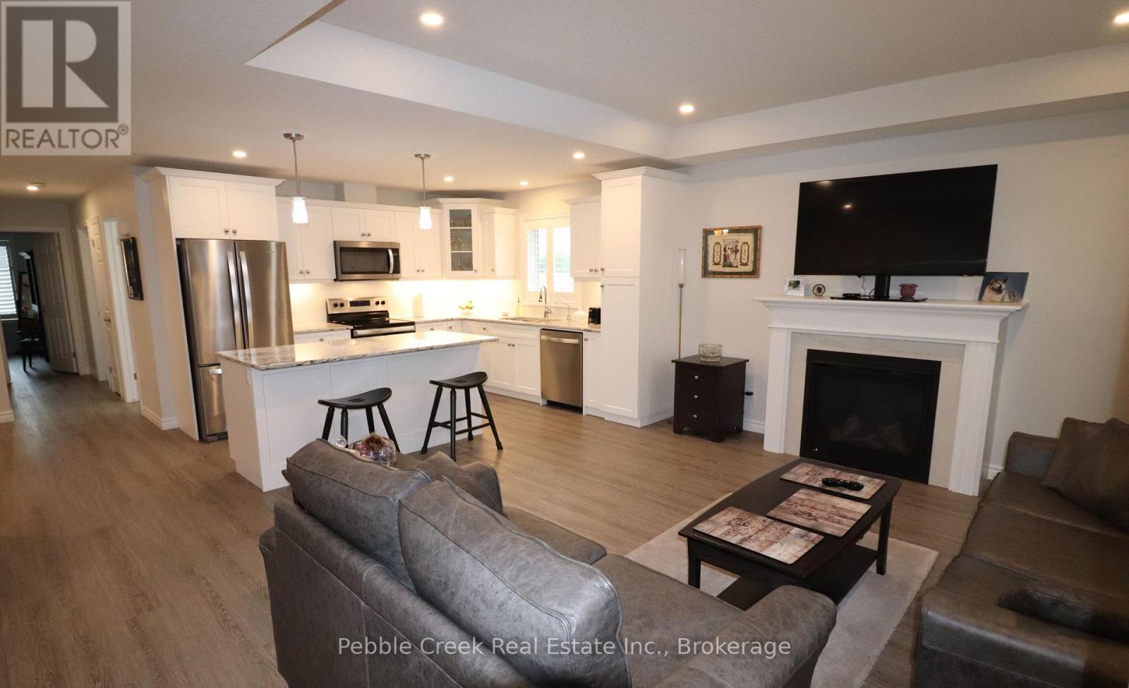 112 Huron Heights Drive, Ashfield-Colborne-Wawanosh, Ontario  N7A 0C1 - Photo 6 - X12156734