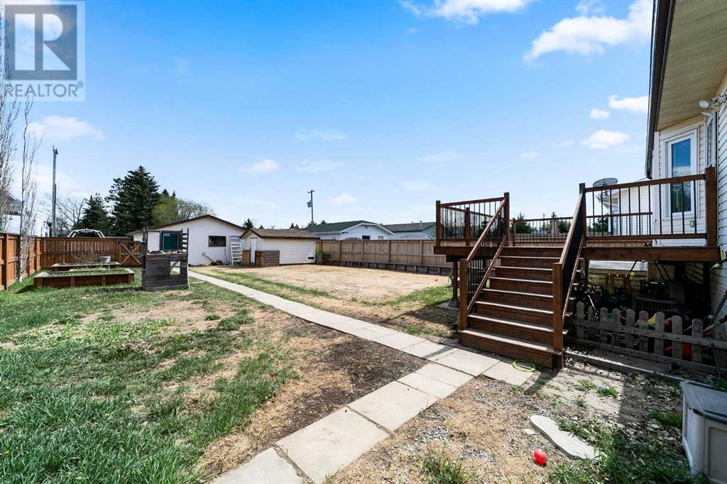 5419 53 Street, Camrose, Alberta  T4V 4N6 - Photo 3 - A2218371