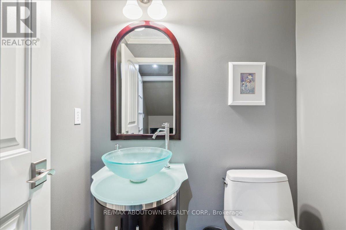 1426 Creekwood Trail S, Oakville (Jc Joshua Creek), Ontario  L6H 6E6 - Photo 31 - W12080598