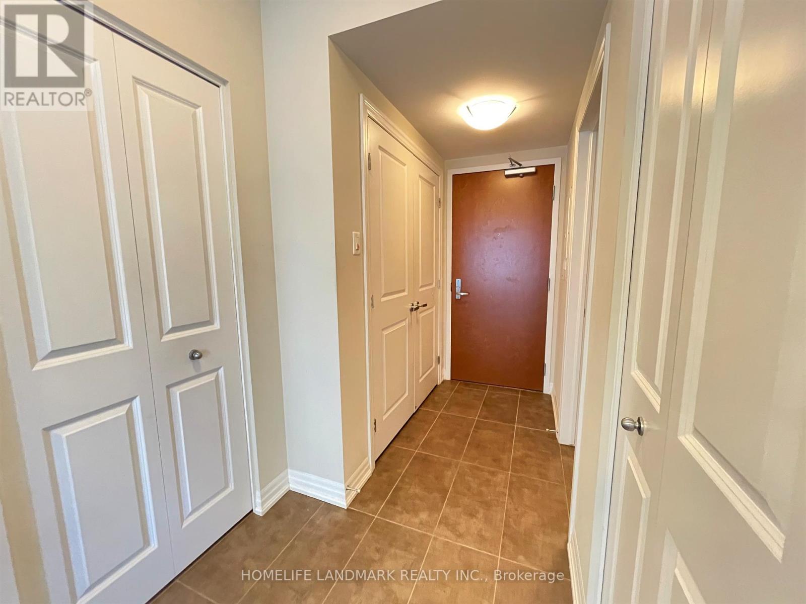 1908 - 195 Besserer Street, Ottawa, Ontario  K1N 0B6 - Photo 2 - X12156737